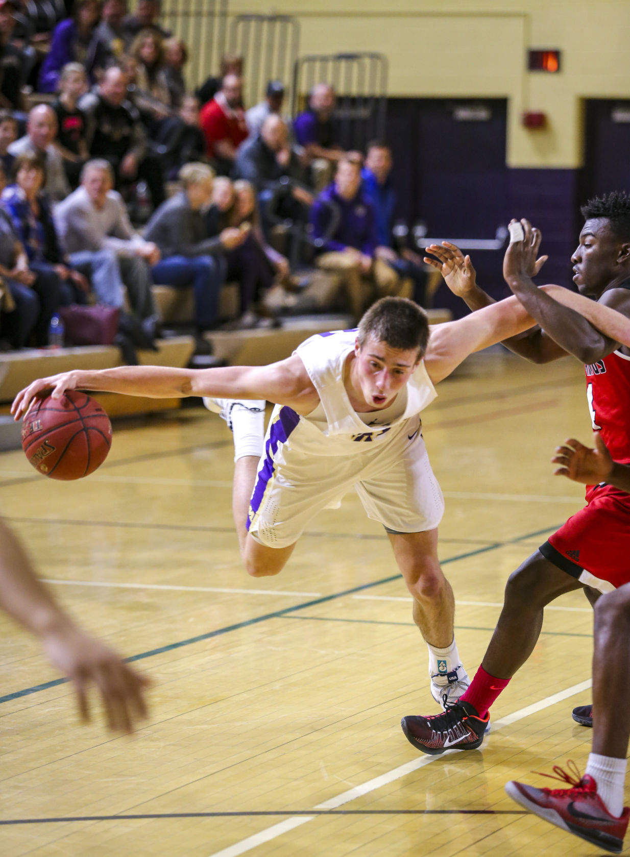 012318-CLINTON-MUSCATINE-BASKETBALL-016